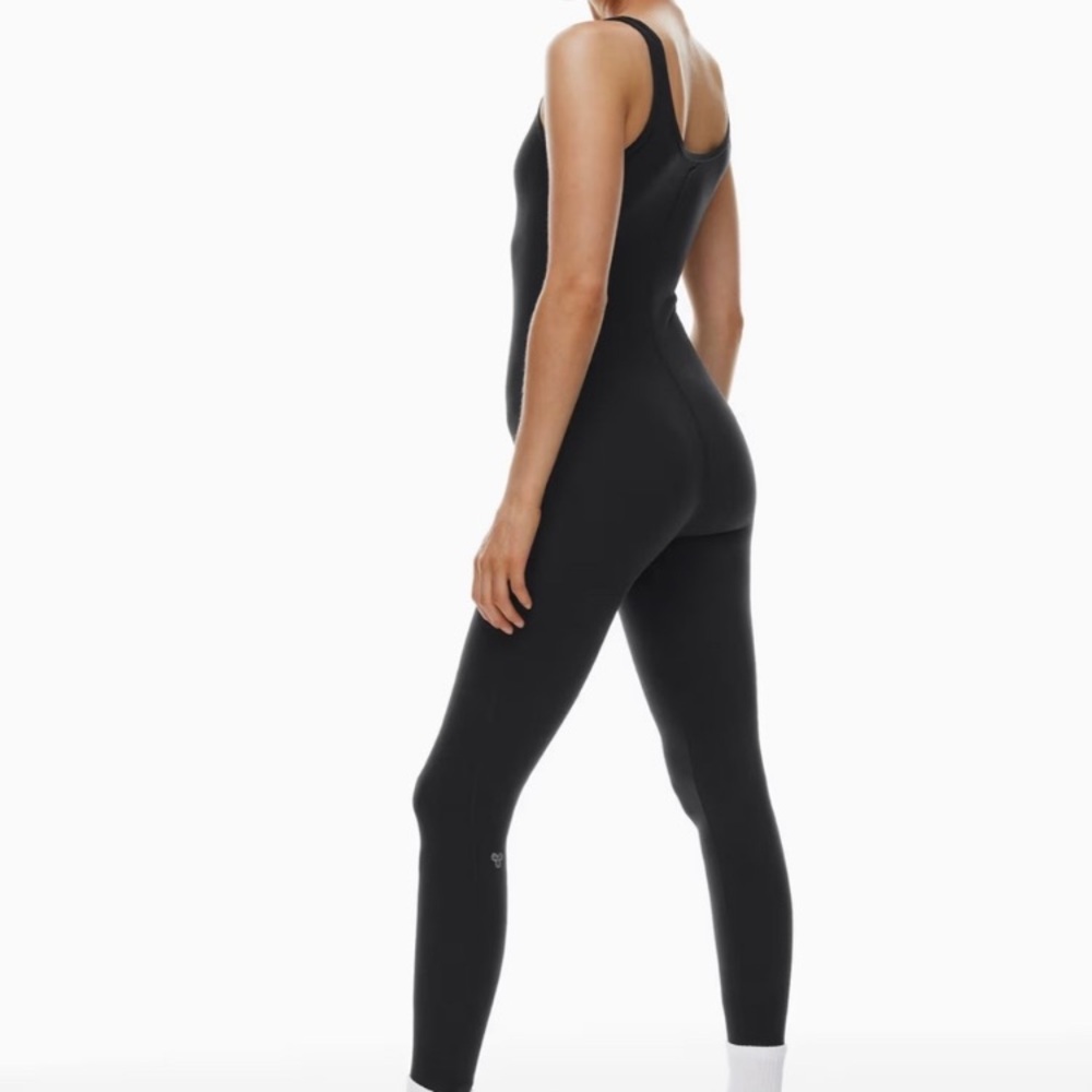Aritzia TNA Action romper, full length 25” - size medium